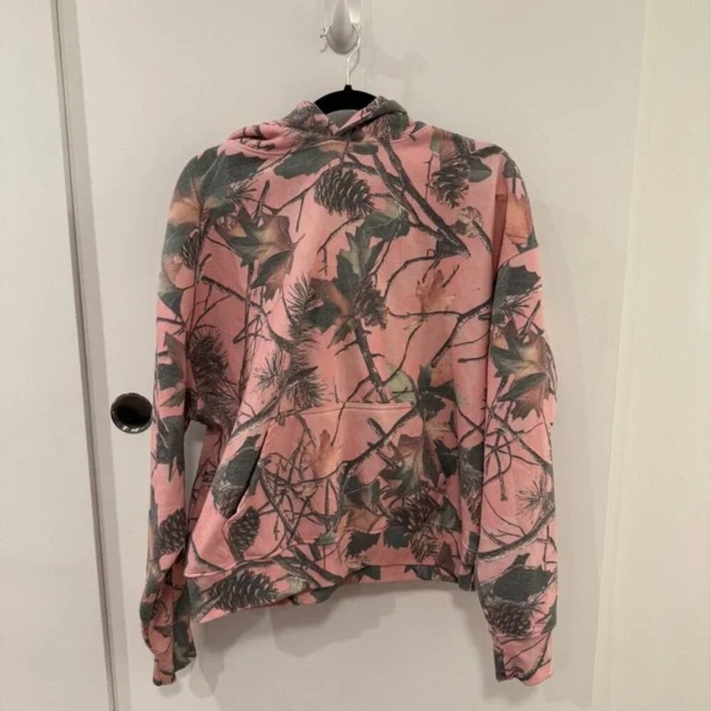 URBAN OUTFITTERS BDG Pink Real Tree Hoodie, LIKE NEW, Size: Mens XS (Womens S)